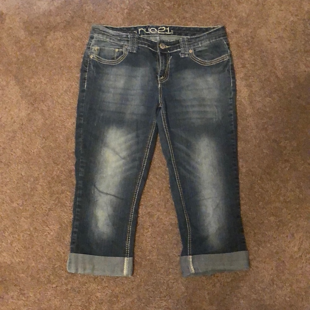 Rue 21 capris